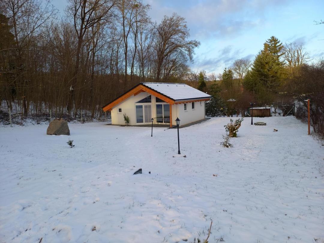 Neu! Ferienhaus Am See Protzel Exterior foto